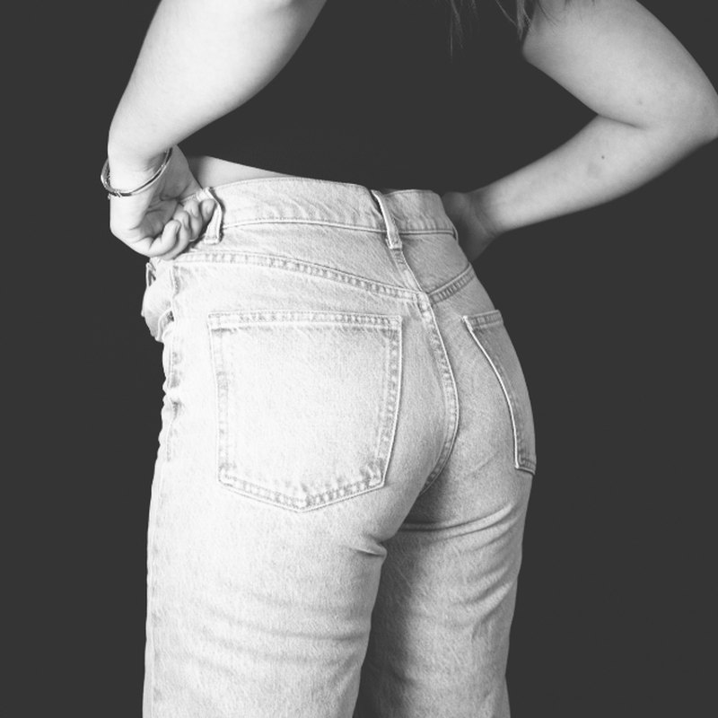 Slim Tapered Stretch Jeans